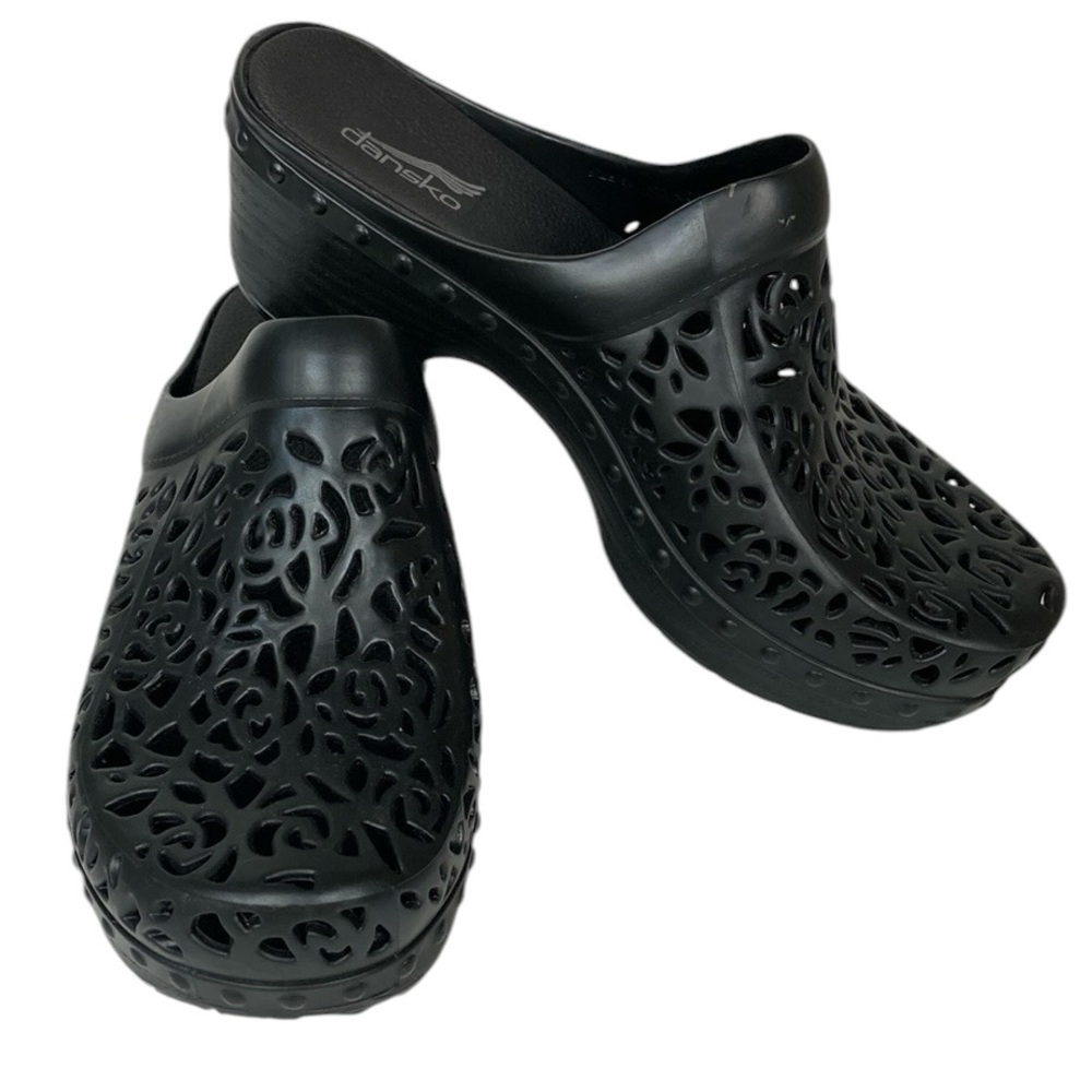 Dansko Slip On Clog Black Cut Out Floral, Size 38 / 7.5-8